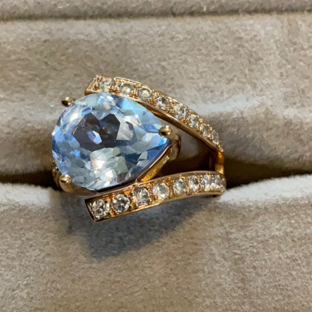 Elegant Gold Toned Sterling Silver Gemstone Ring